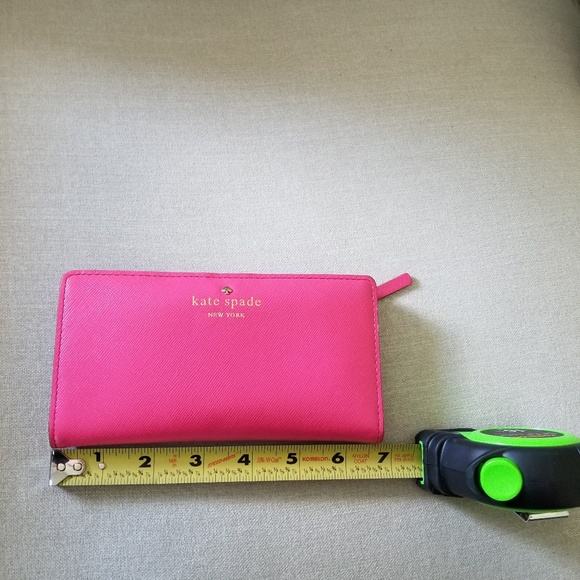 Kate Spade ♠️Wallet - Picture 2 of 8